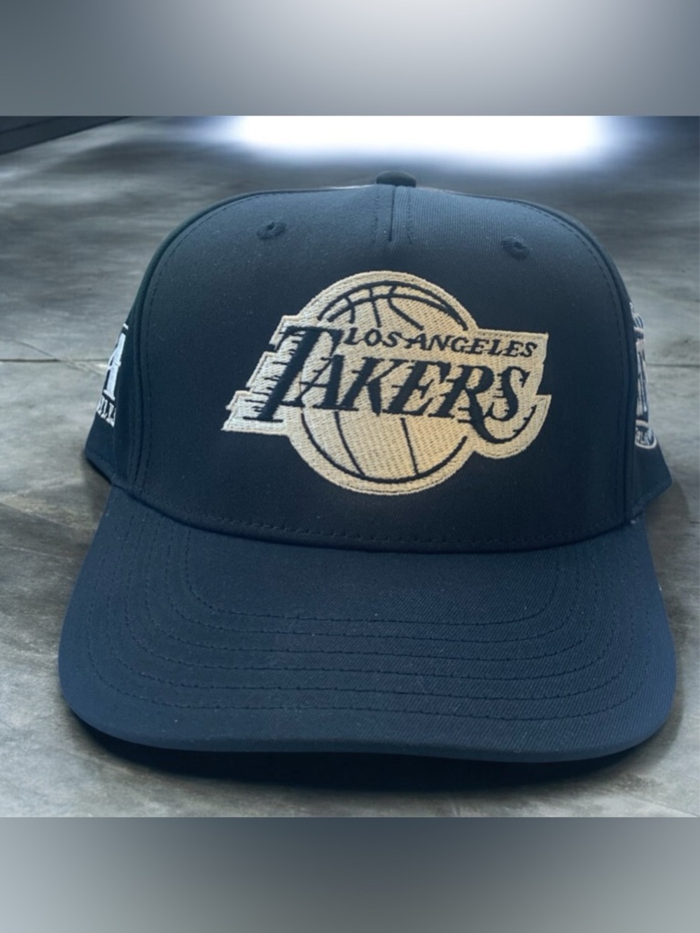 Black Snapback Hat Lakers (Takers)